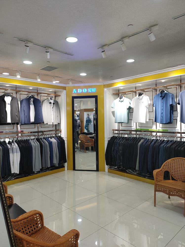 肃州区刘瑞鸿服装店的小店