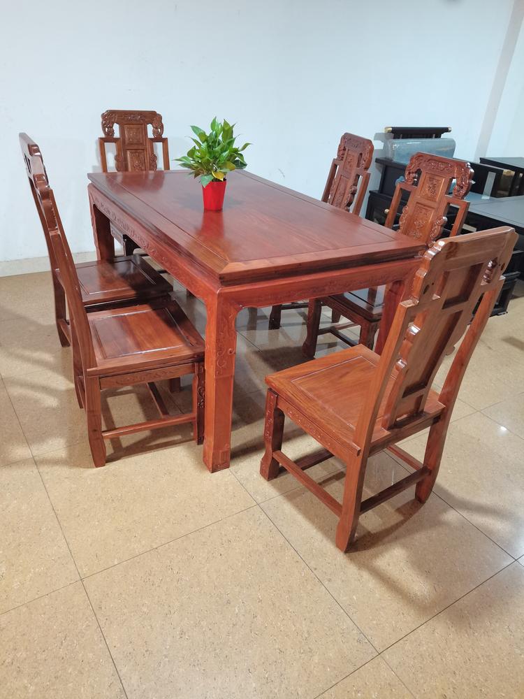 随县小林镇兴江渔具店的小店
