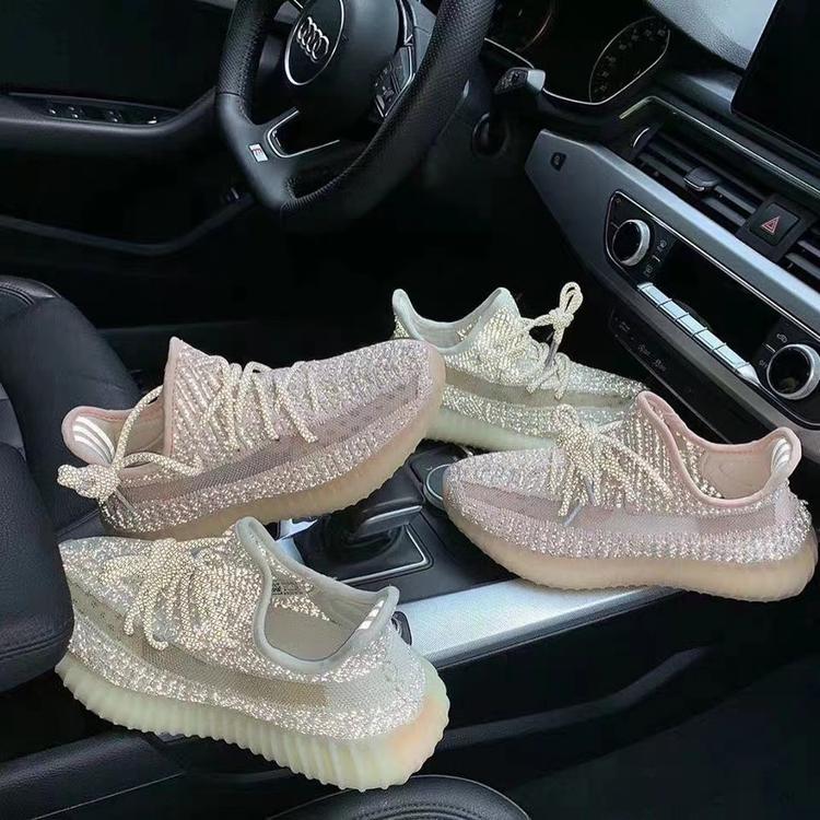 即墨区潮流塘鞋服店的小店