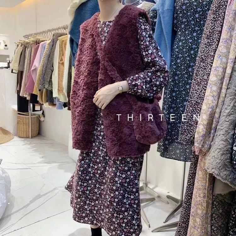 平邑县拾壹服装店的小店