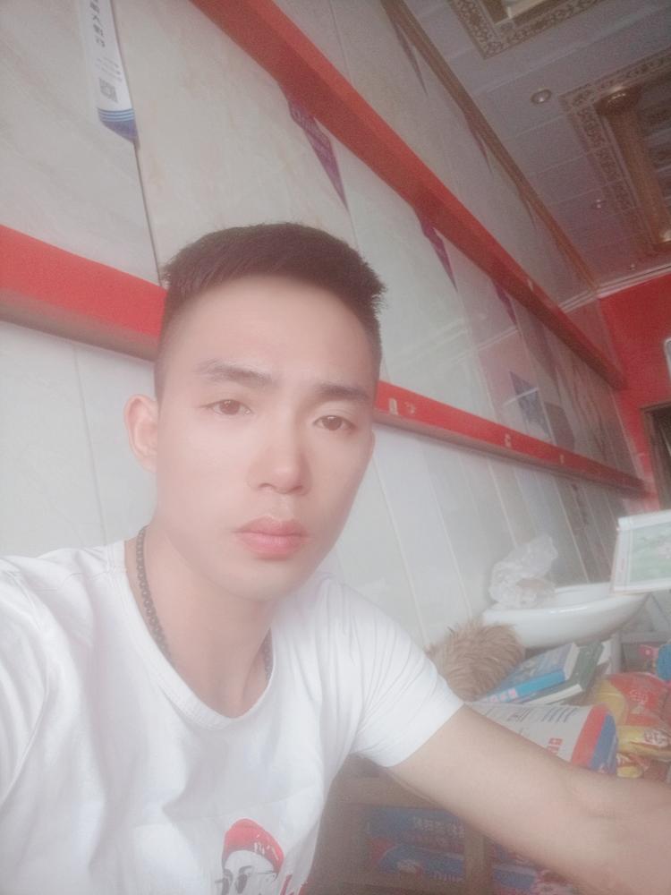 庆华装饰经营部的小店