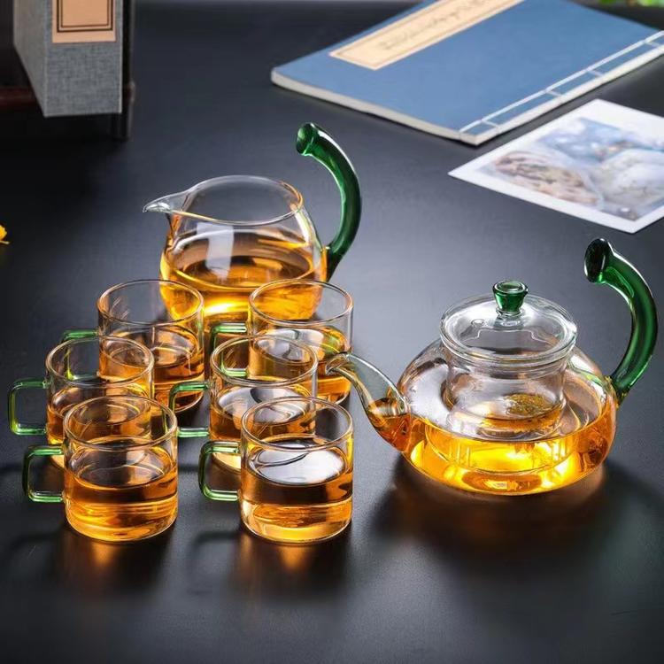 曼曼阁玻璃个体店