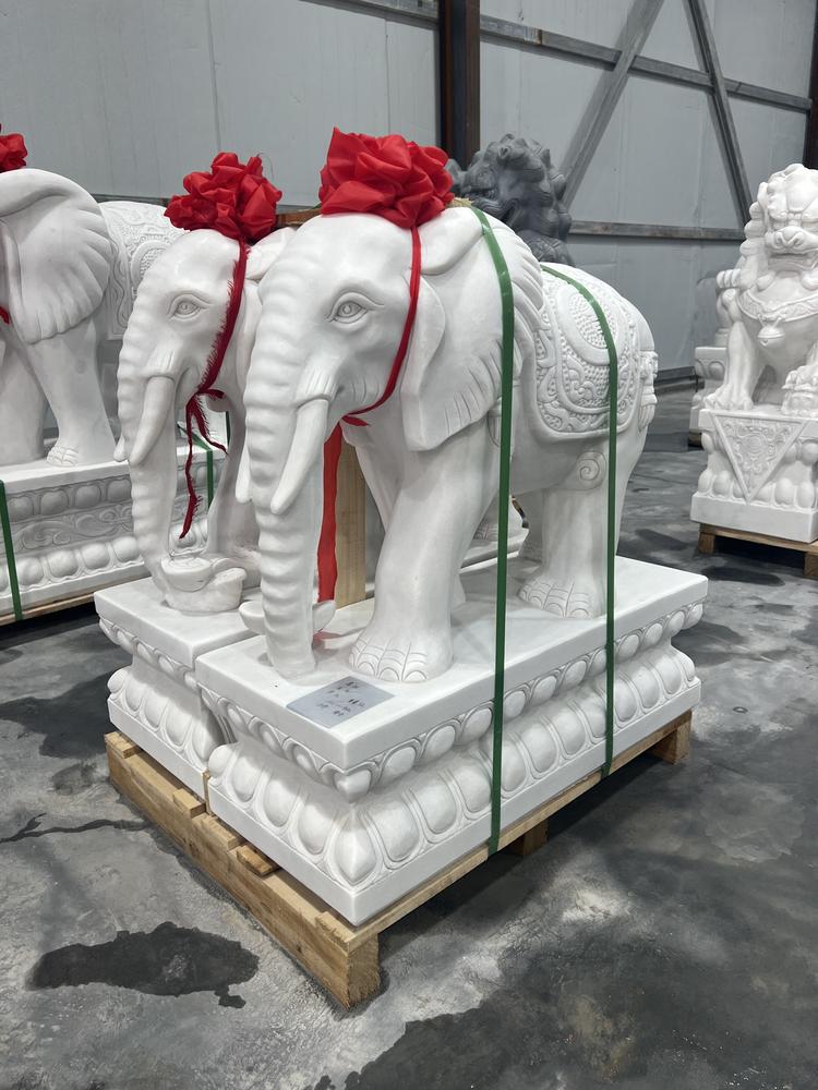 张女士石雕小店