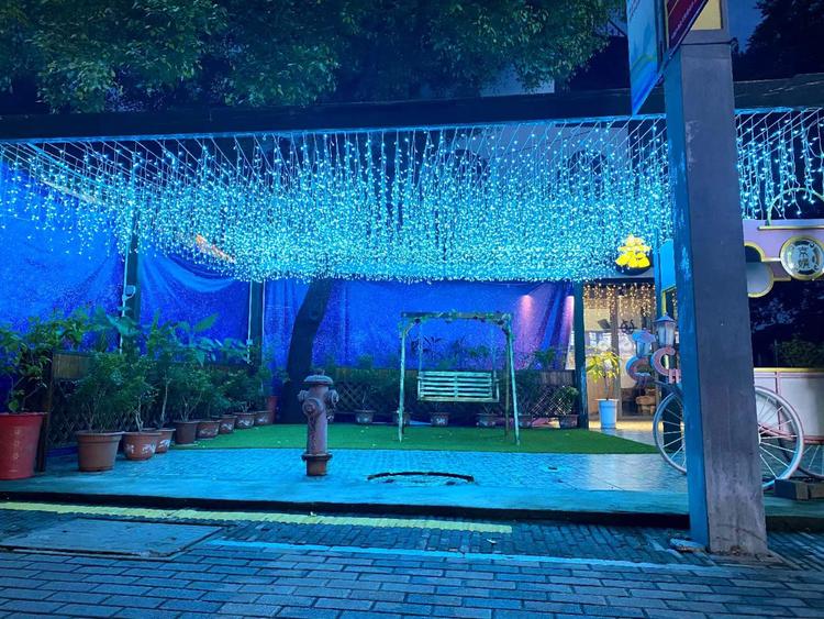 泡普含骆箱包专卖店