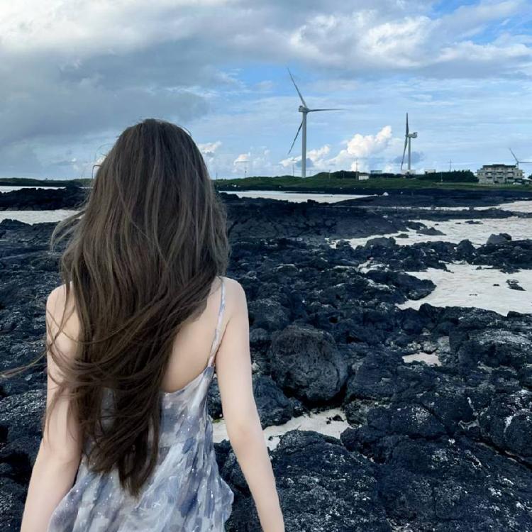 张婵的衣服店铺