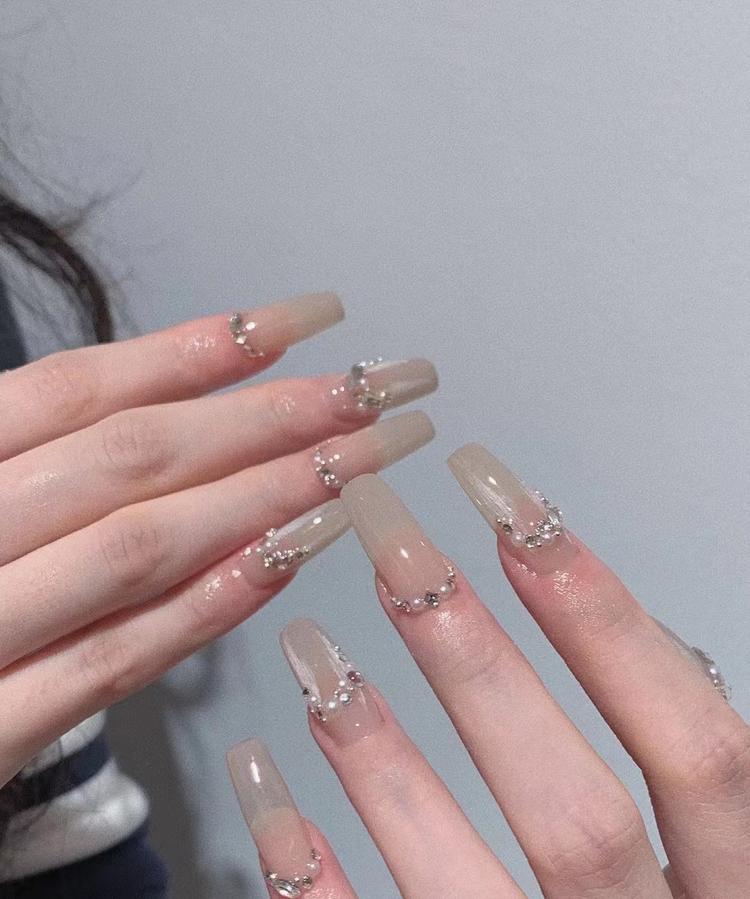 金小姐家的手工穿戴甲