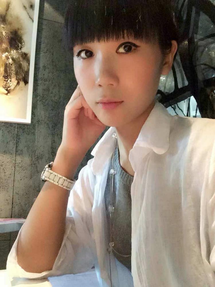 海口龙华顶优百货商行的小店