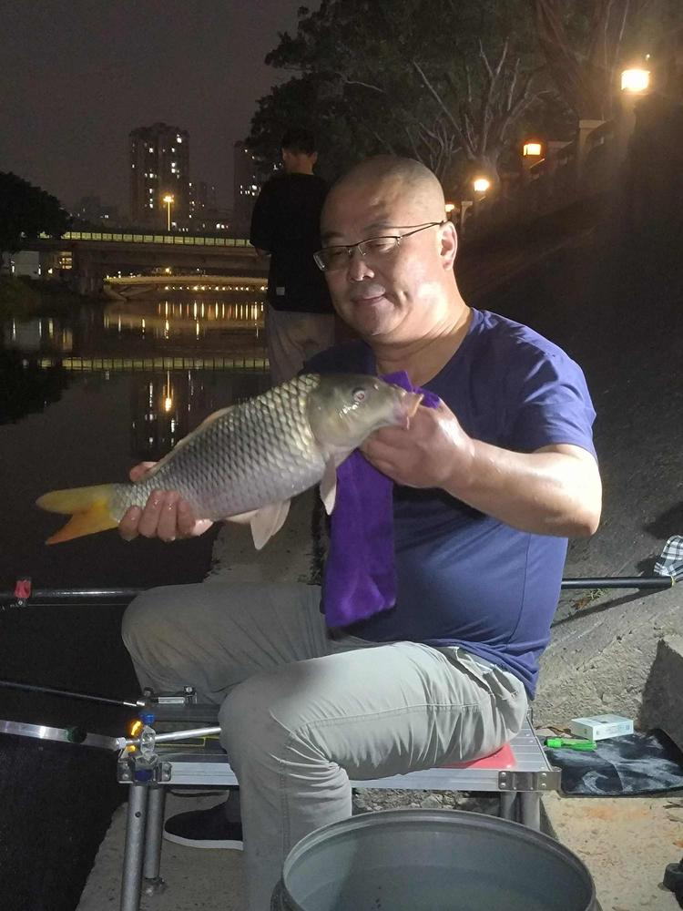 老L渔具鱼饵