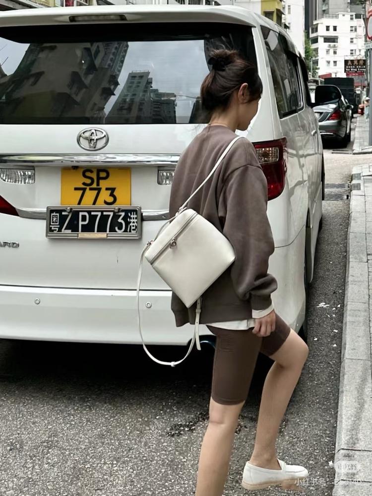 哒哒哒箱包百货