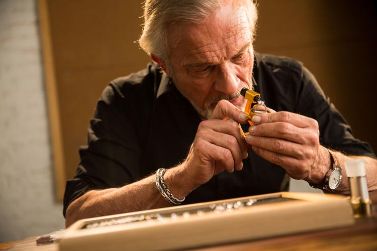 宝纳梵迪轻奢饰品