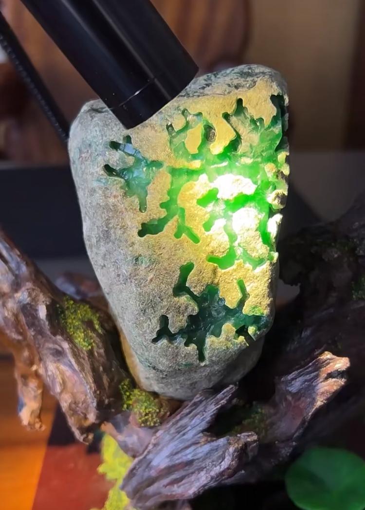 疯癫翡翠