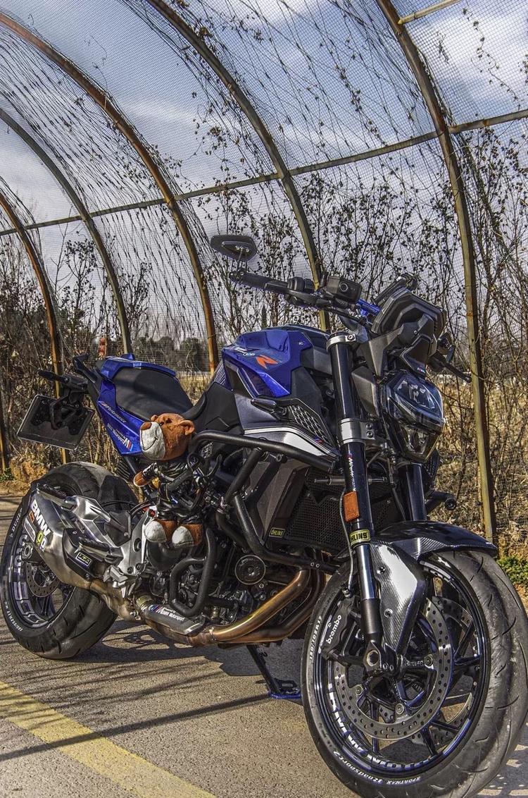 闲骑机车配件厂