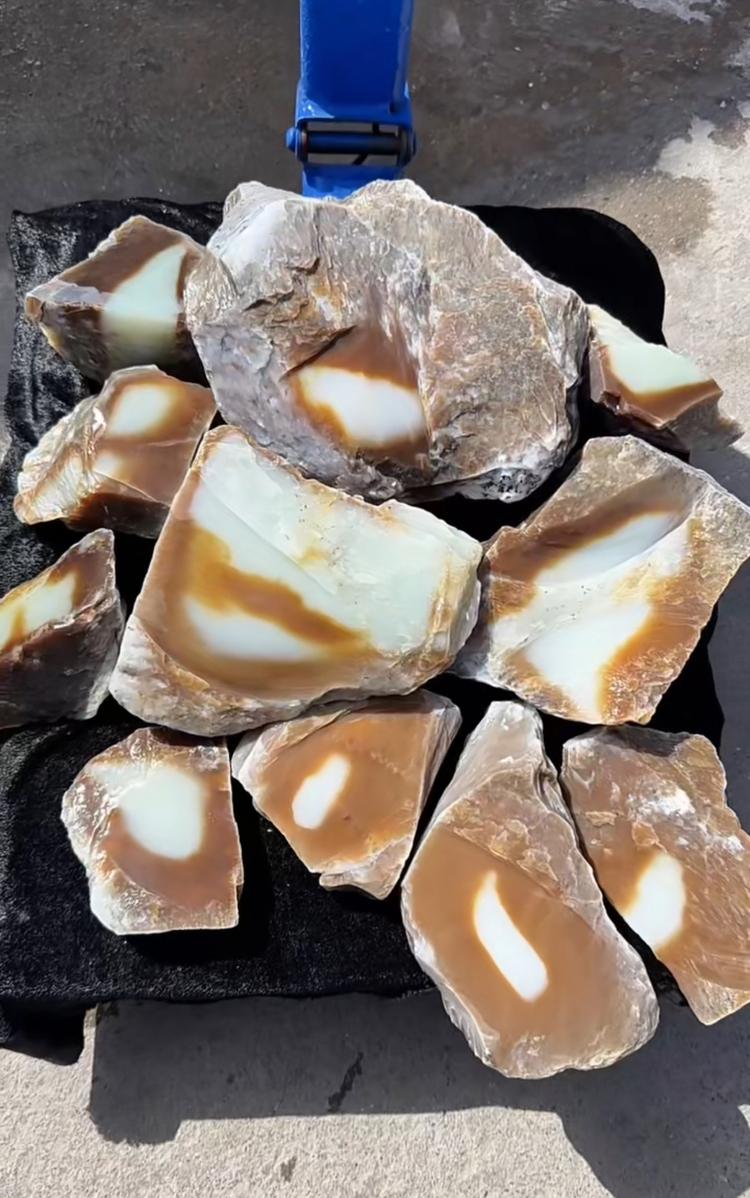 新疆淘玉和田玉