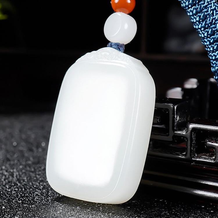 新疆美玉和田玉