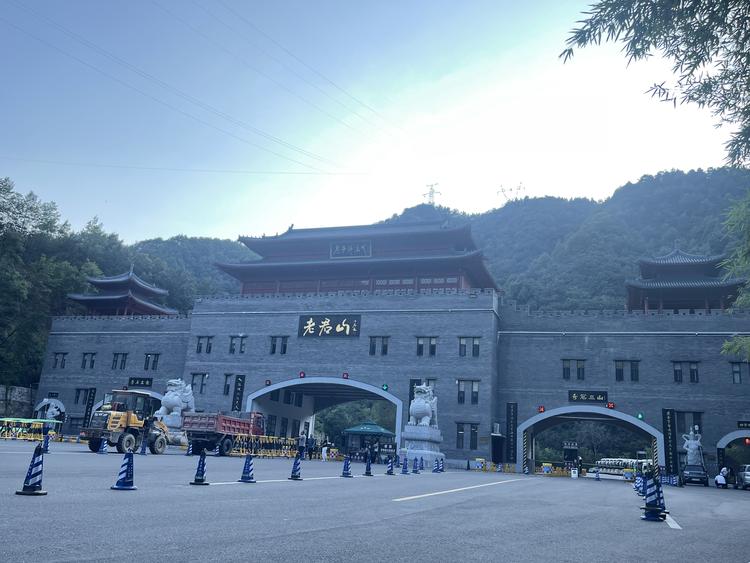 秋宁优品精选店