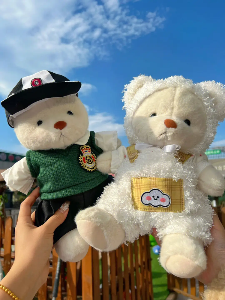 小熊约会日
