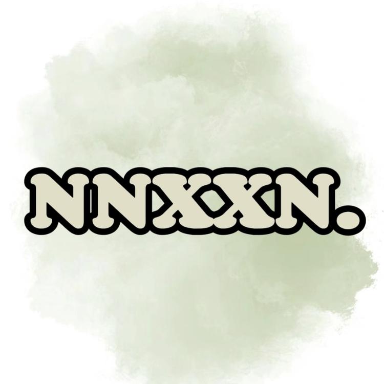 NNXXN泳衣