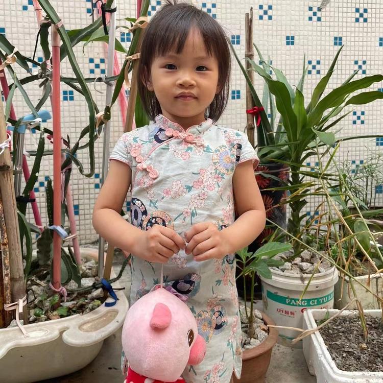 童趣鸟深圳市美丽斯服装有限公司童装专卖店