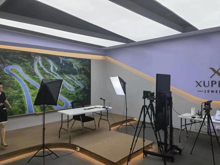 昆明市官渡区邓小松家用电器经营部的小店