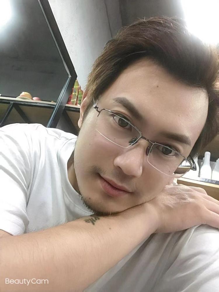 吴江区松陵镇横扇美都发型美发店的小店个体店