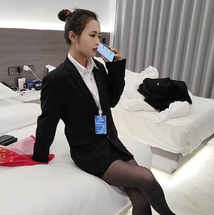 梓然晳创始人店铺