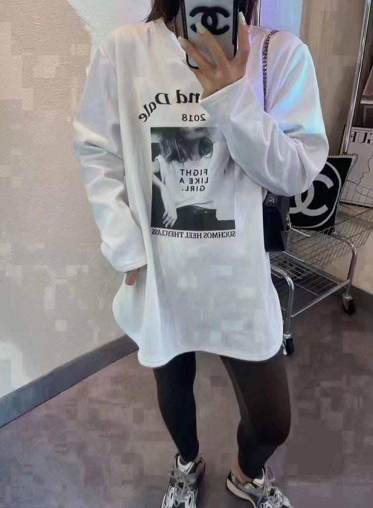抚琴服装店