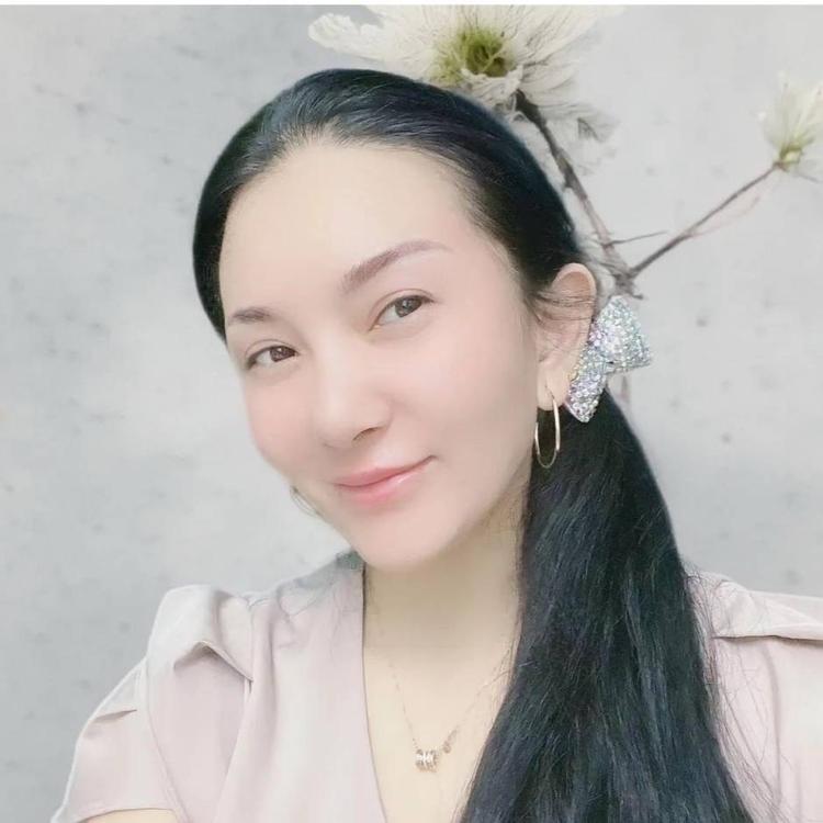 广州古丽米热化妆品店