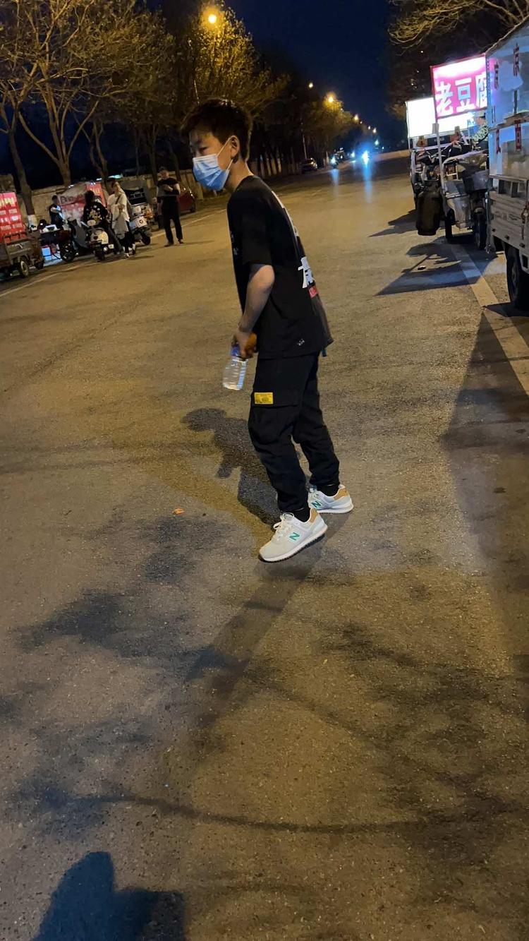 开发区陆娜汽车配件销售门市的小店个体店