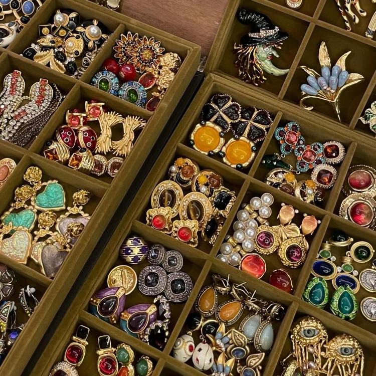 杰玛高端饰品集合店