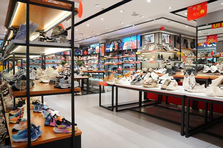 KFT潮鞋轻跑店