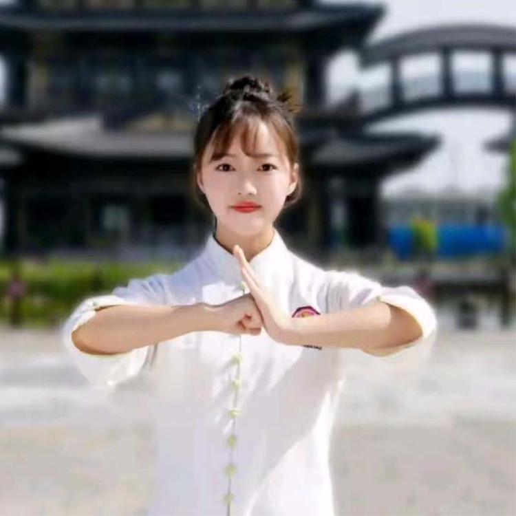 太极拳小师妹