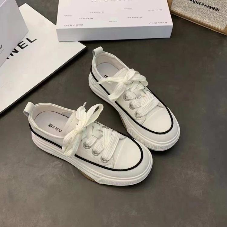 余庆县龙溪镇娇娇服装店的小店个体店