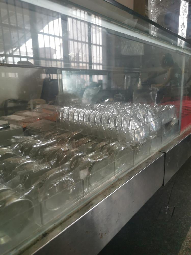 龙游瑞丰珠宝厂的小店